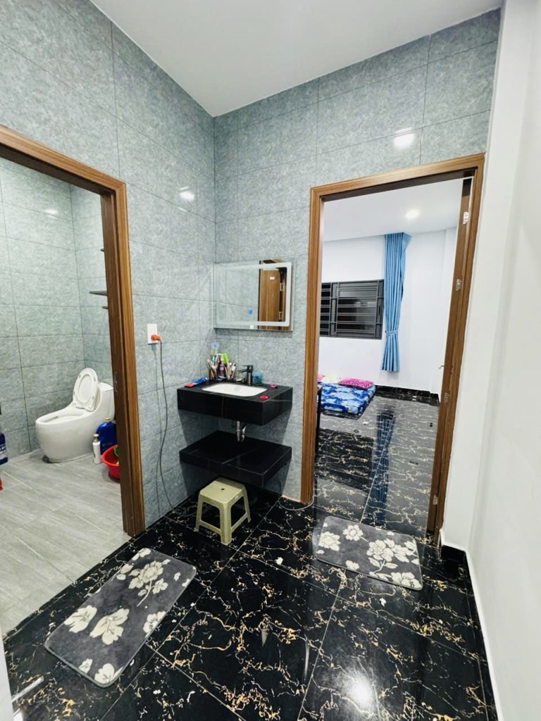 NHÀ MẶT TIỀN KHU VỰC TÊN LỬA KINH DOANH SẦM UẤT